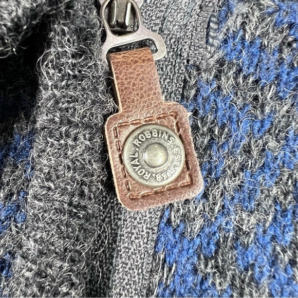 ROYAL ROBBINS Wool Asymmetrical Zip Cardigan Sweater - Picture 11 of 12